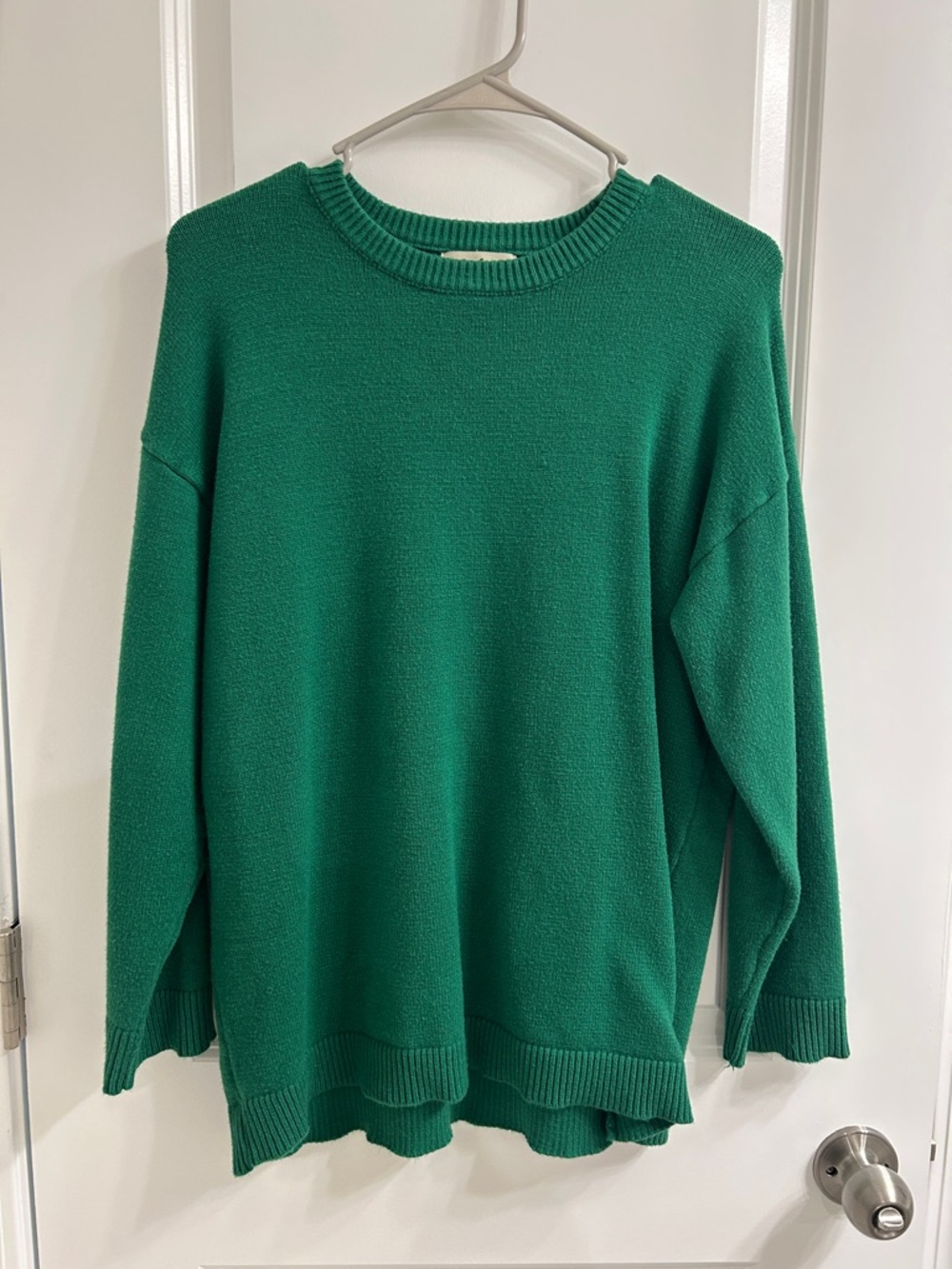 Listicle Kelly Green Crewneck Sweater